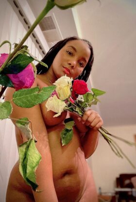 Black Escort Paris – Léa